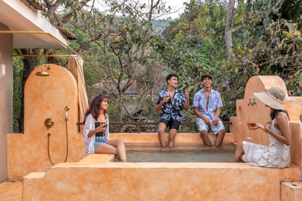 Image Title Goes Here